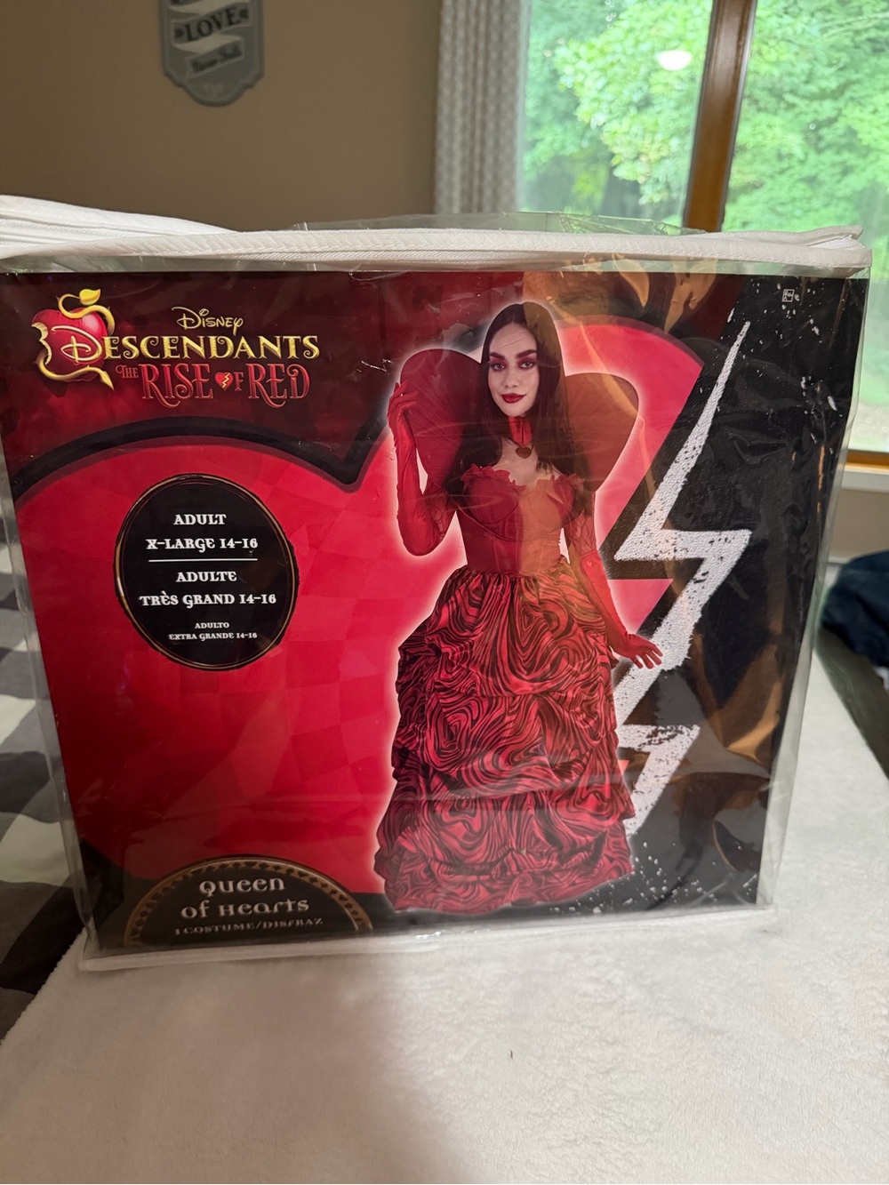 Disney Queen of Hearts Costume in Red and Black
